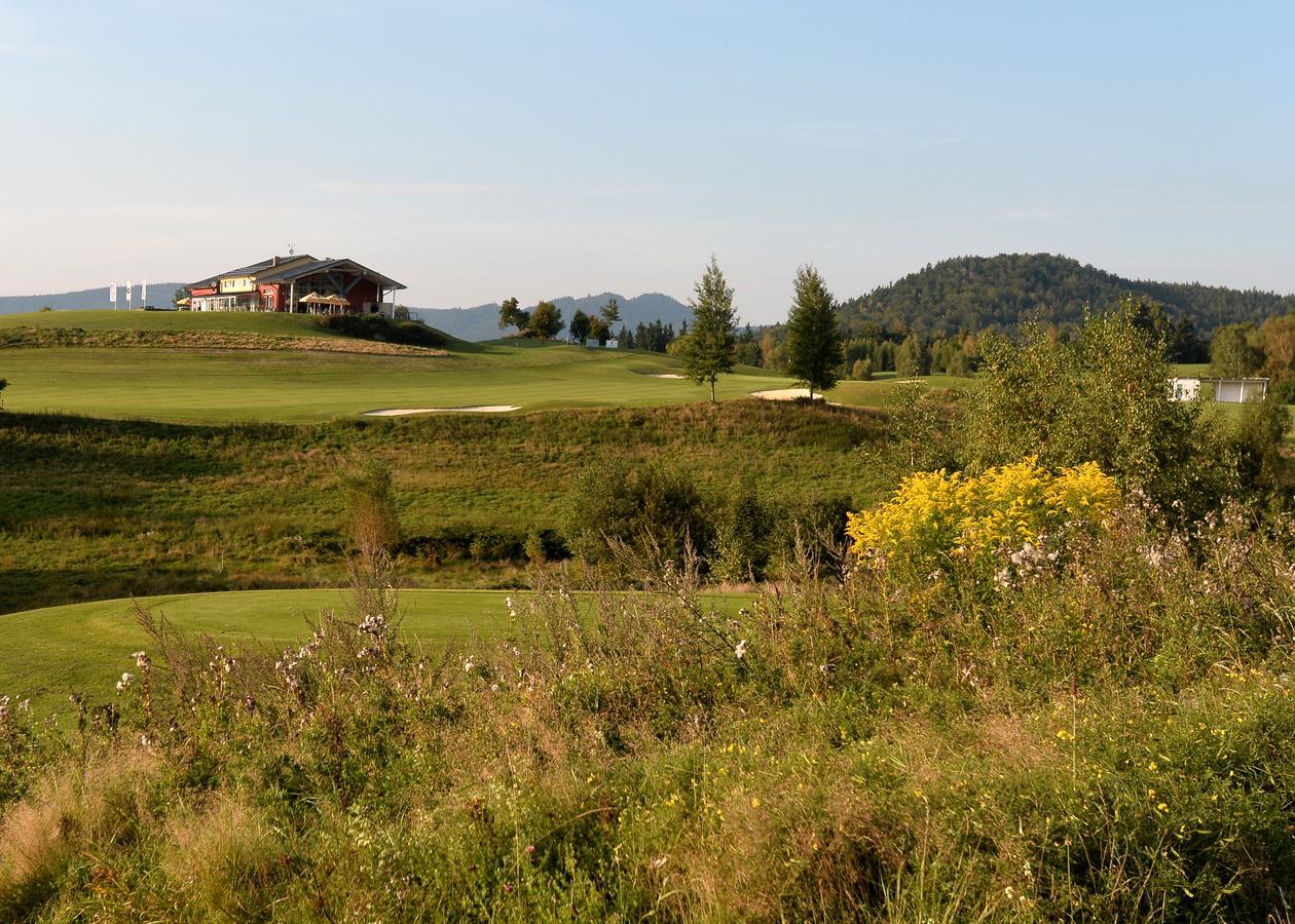 Отель Hausboaty Ypsilon Golf Liberec Fojtka Экстерьер фото